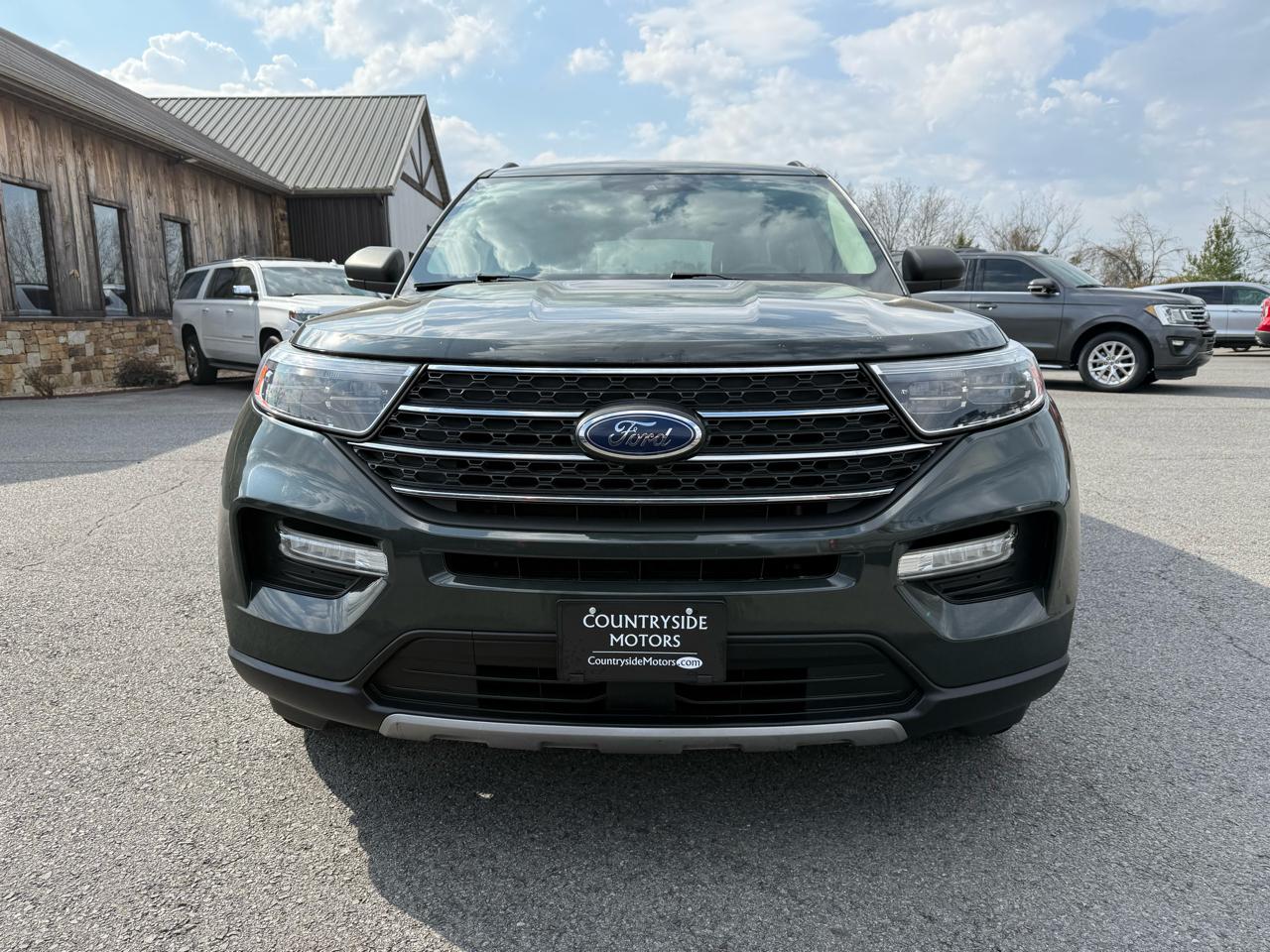 Ford Explorer XLT 2023