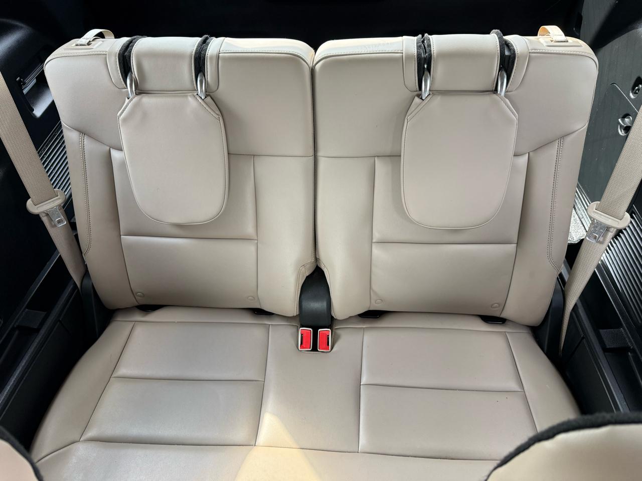 Ford Explorer XLT 2023