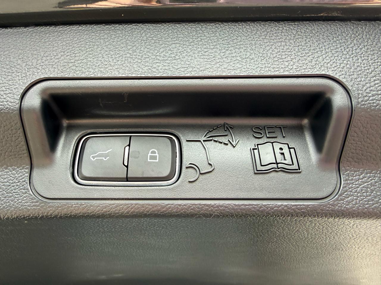 Ford Explorer XLT 2023