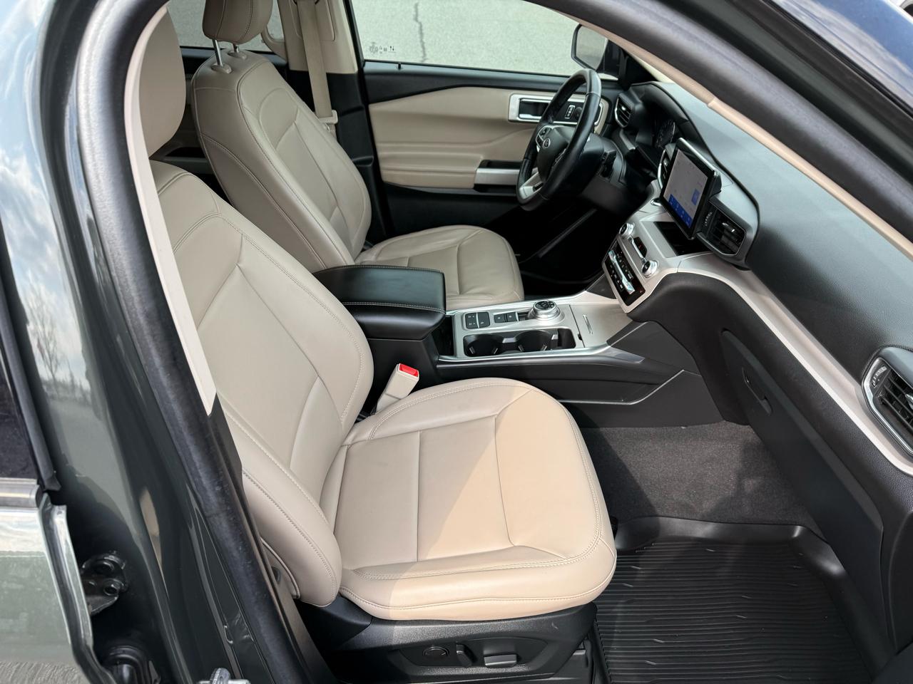 Ford Explorer XLT 2023