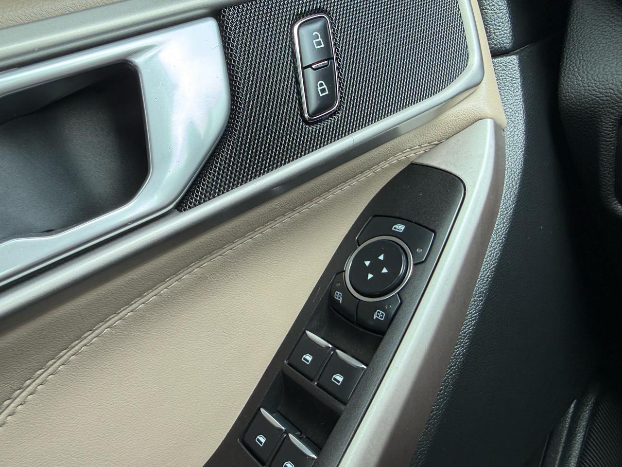 Ford Explorer XLT 2023