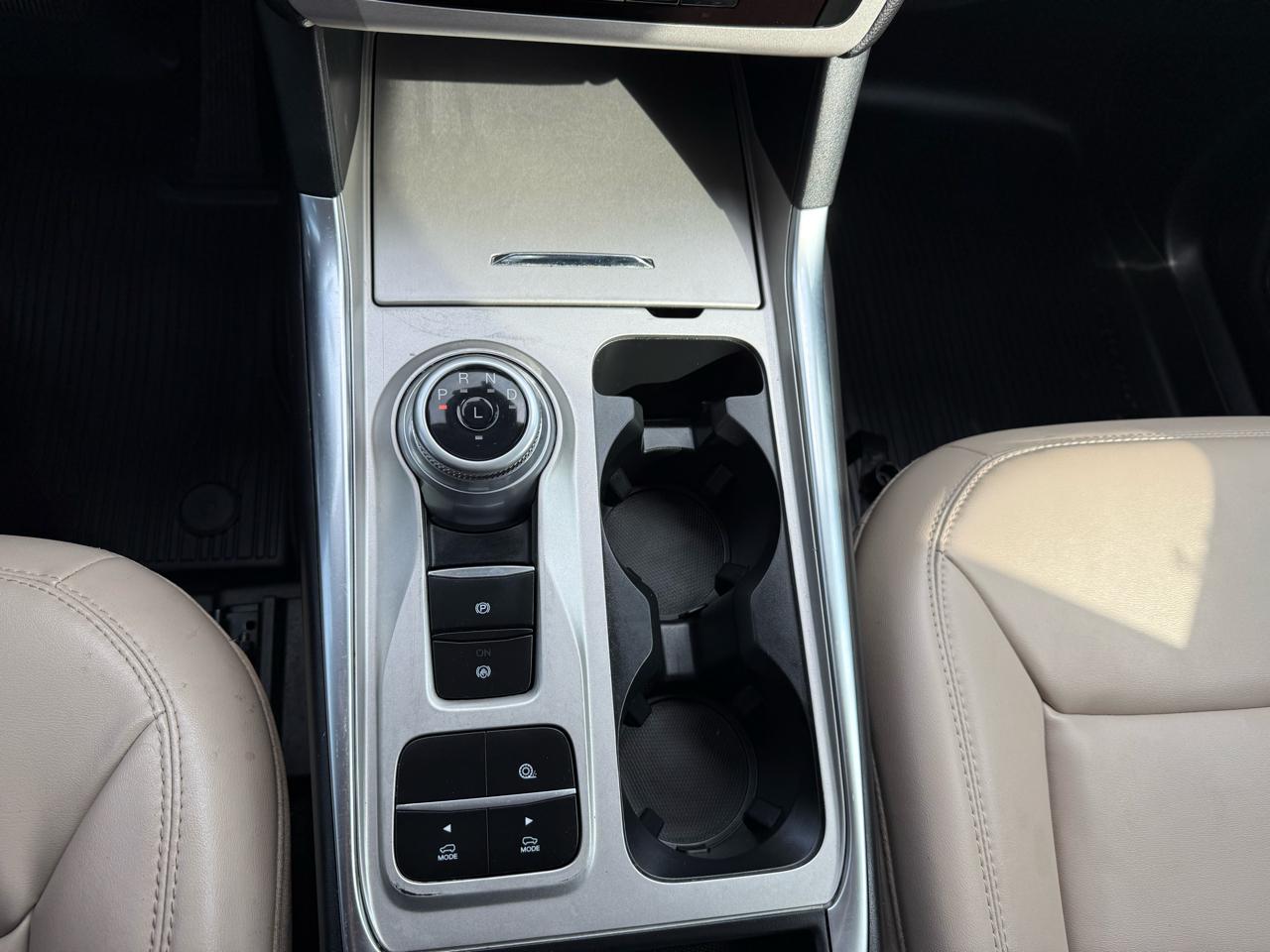 Ford Explorer XLT 2023