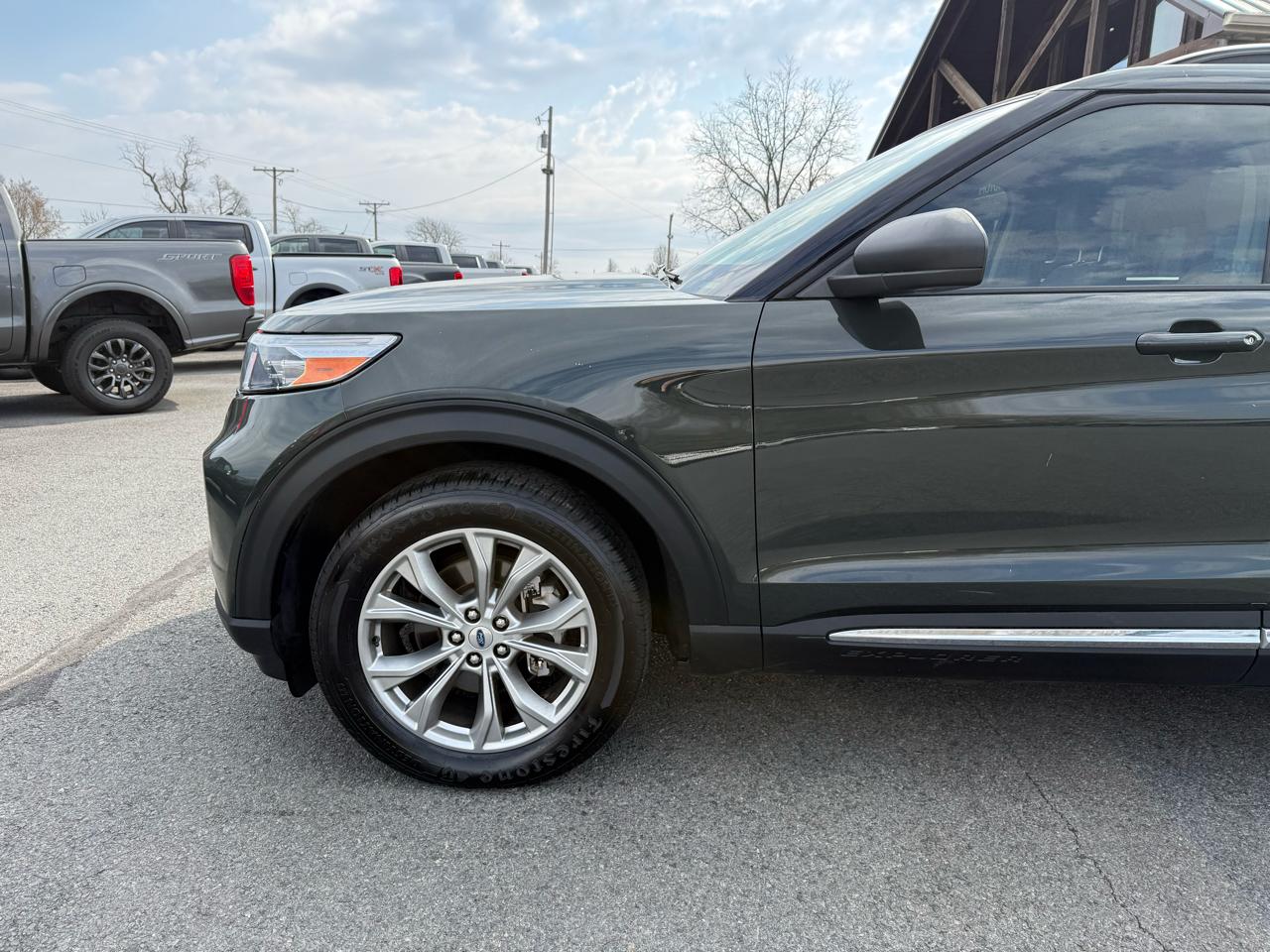 Ford Explorer XLT 2023