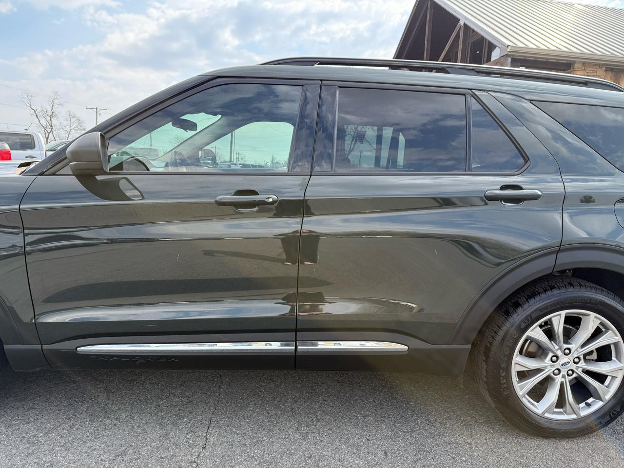 Ford Explorer XLT 2023