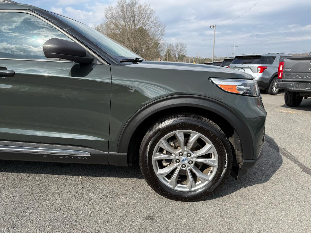 Ford Explorer XLT 2023