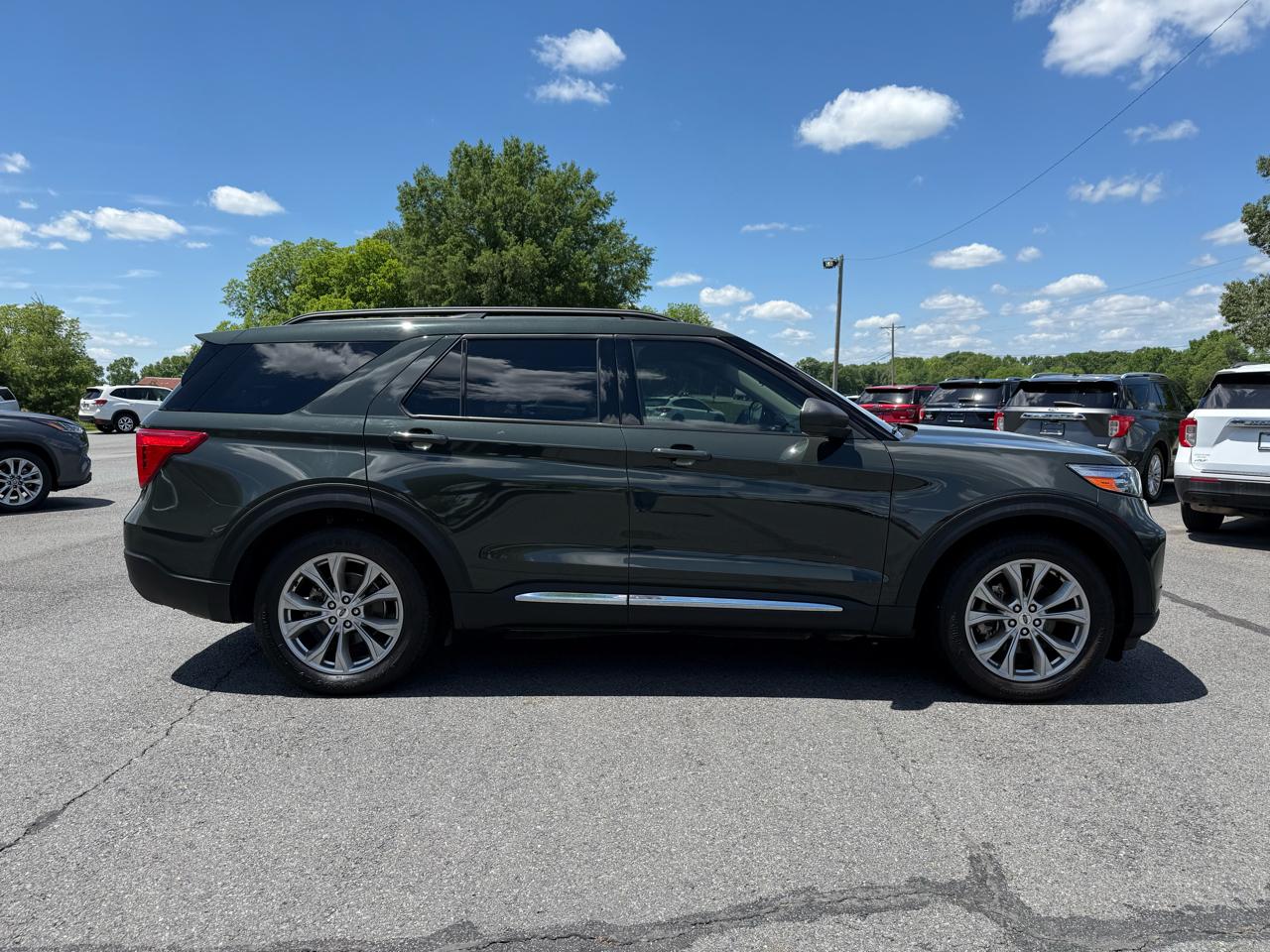 Ford Explorer XLT 2023