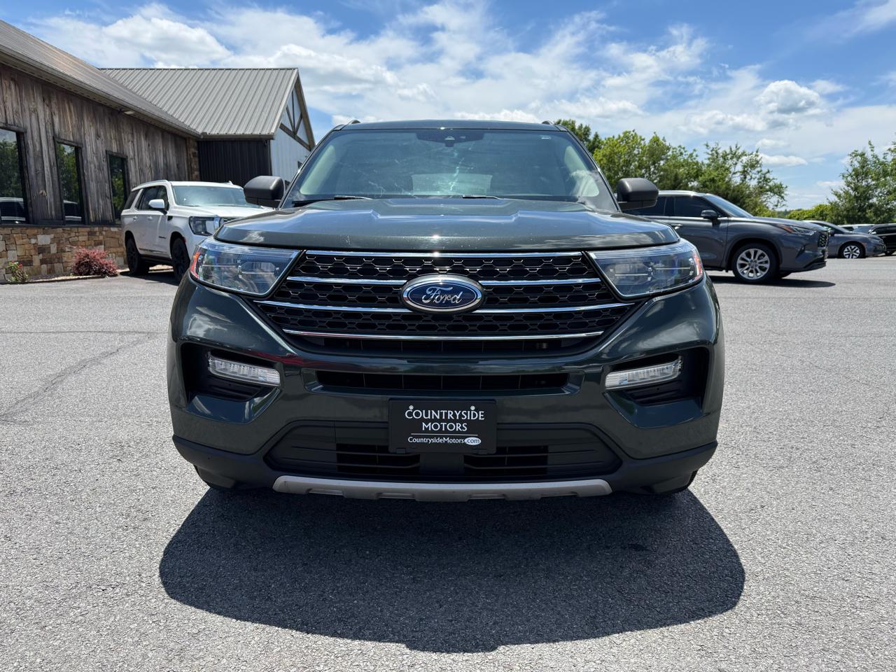 Ford Explorer XLT 2023