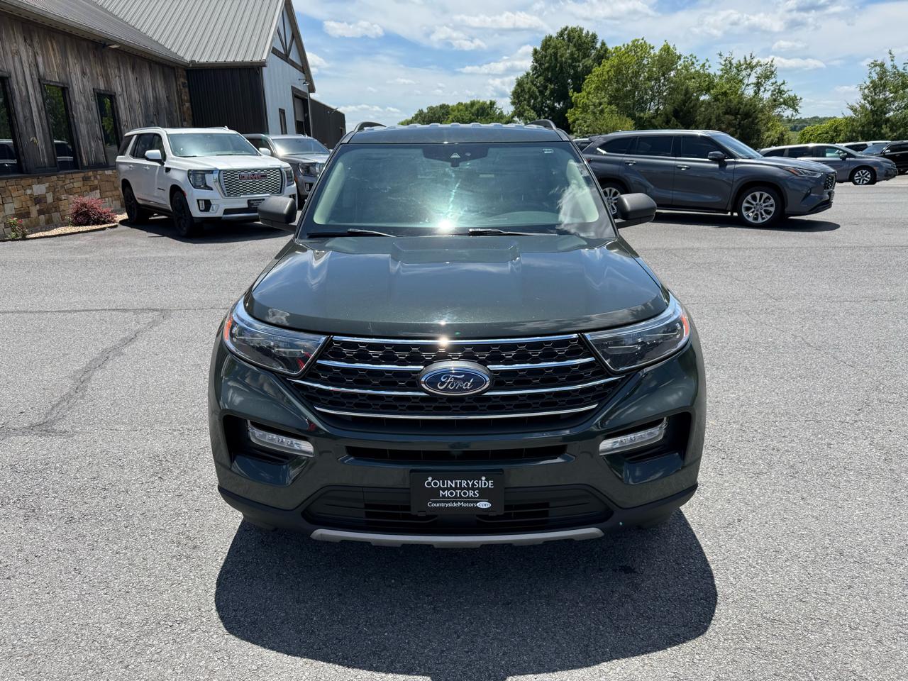 Ford Explorer XLT 2023