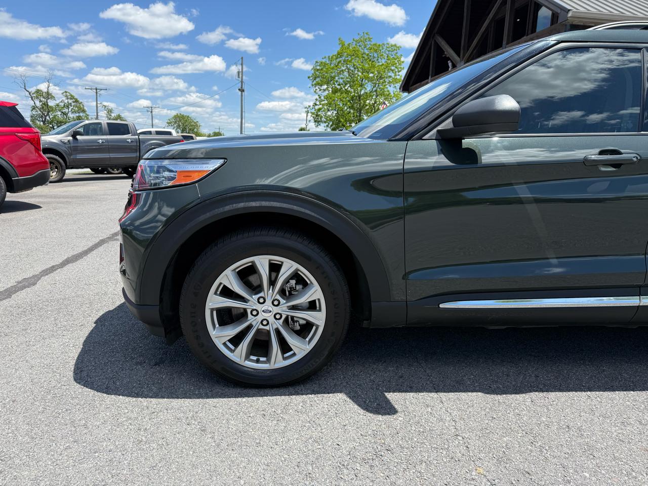 Ford Explorer XLT 2023