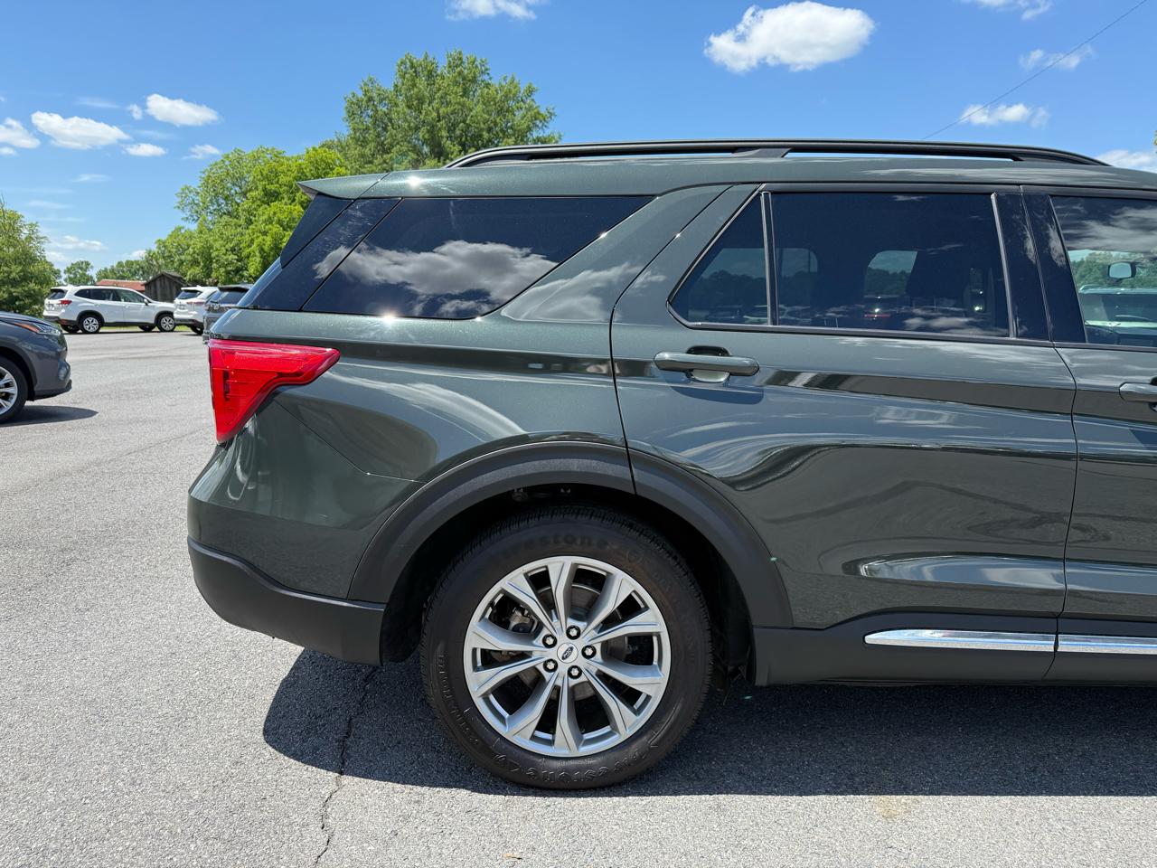 Ford Explorer XLT 2023