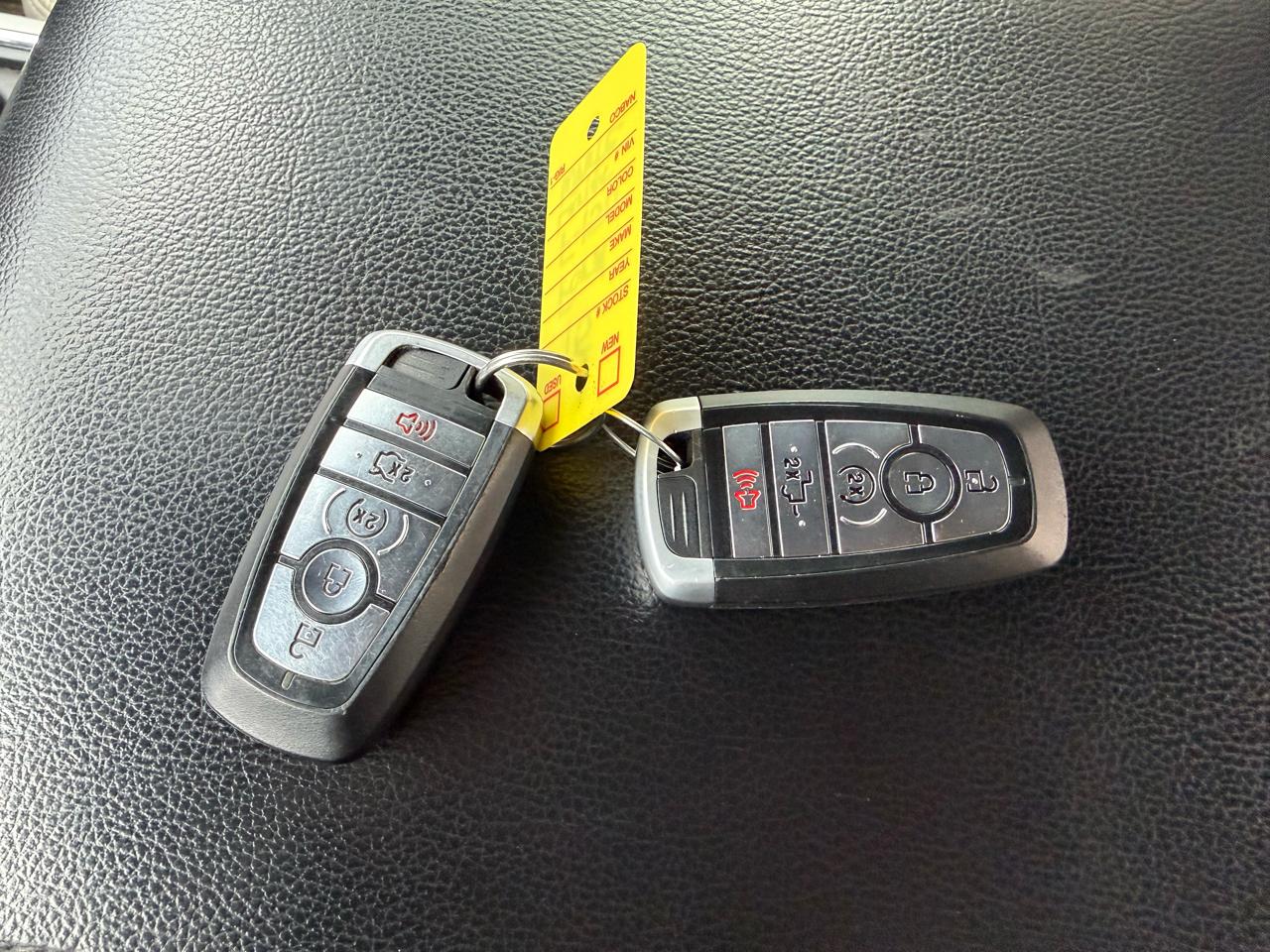 Ford F-150 Lariat SuperCrew 4WD 2015