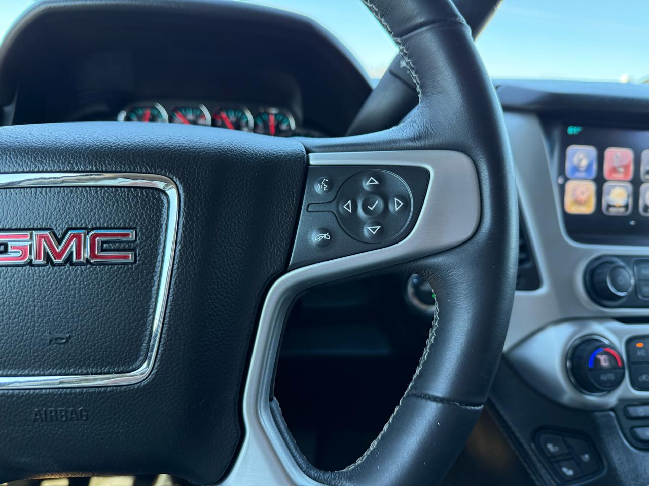 GMC Yukon SLT 4WD 2018