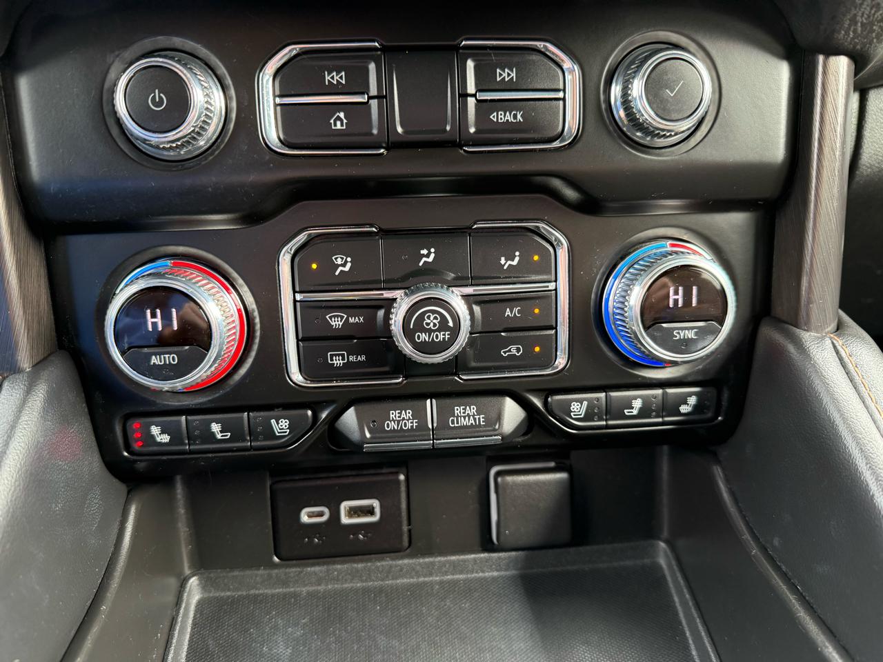 GMC Yukon AT4 4WD 2022