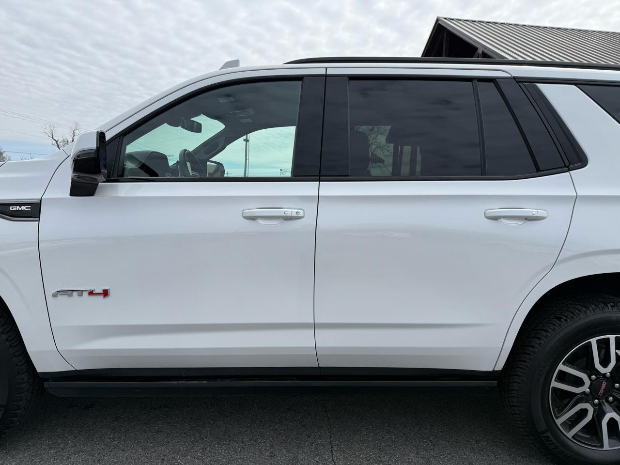 GMC Yukon AT4 4WD 2022