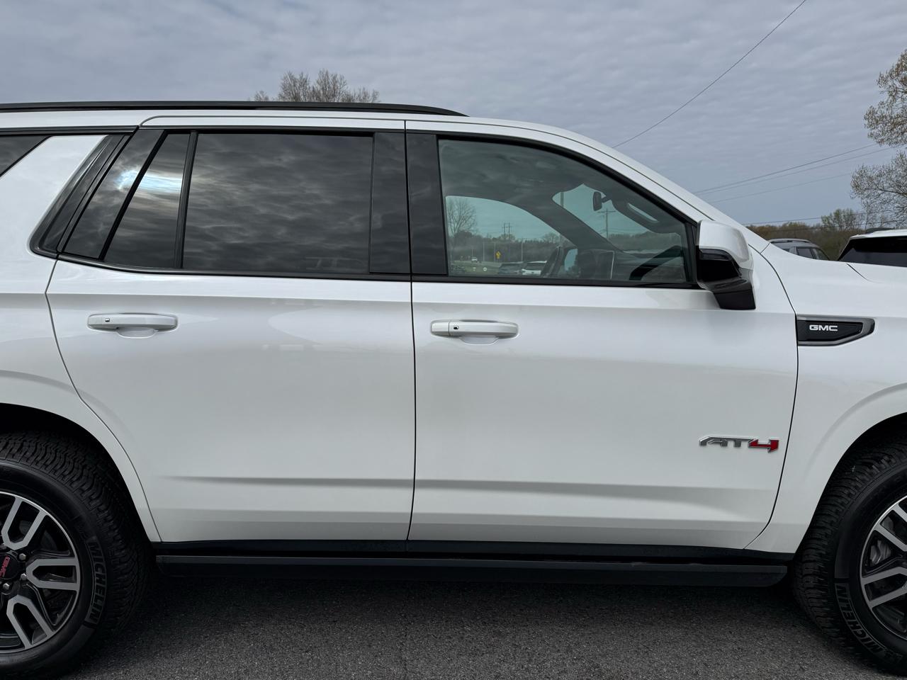 GMC Yukon AT4 4WD 2022