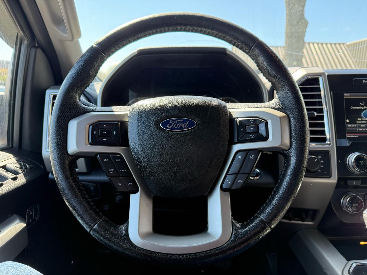 Ford F-150 Lariat SuperCrew 4WD 2015