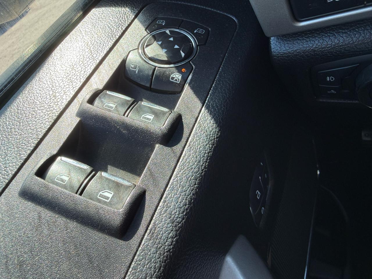 Ford F-150 Lariat SuperCrew 4WD 2015