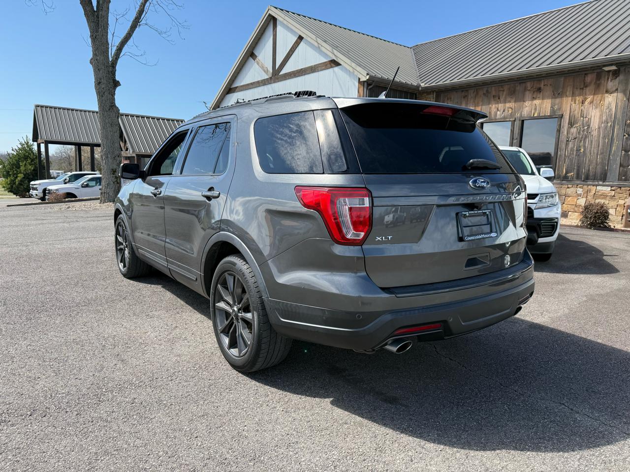 Ford Explorer XLT FWD 2018
