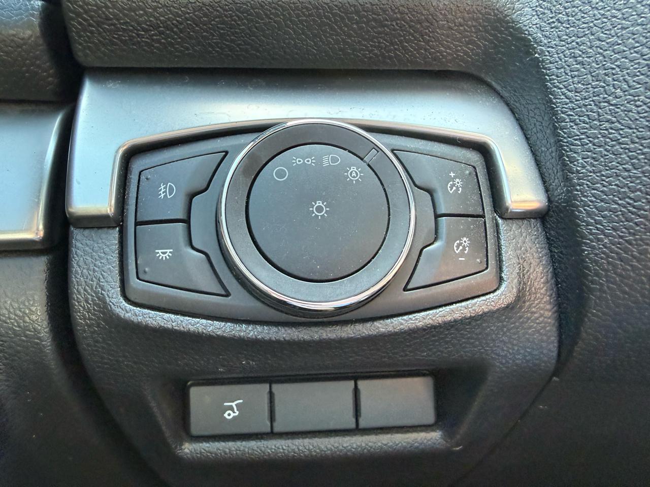 Ford Explorer XLT FWD 2018