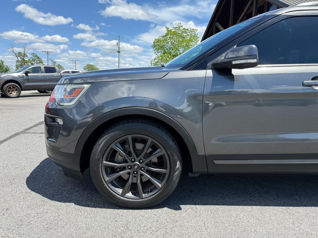 Ford Explorer XLT FWD 2018