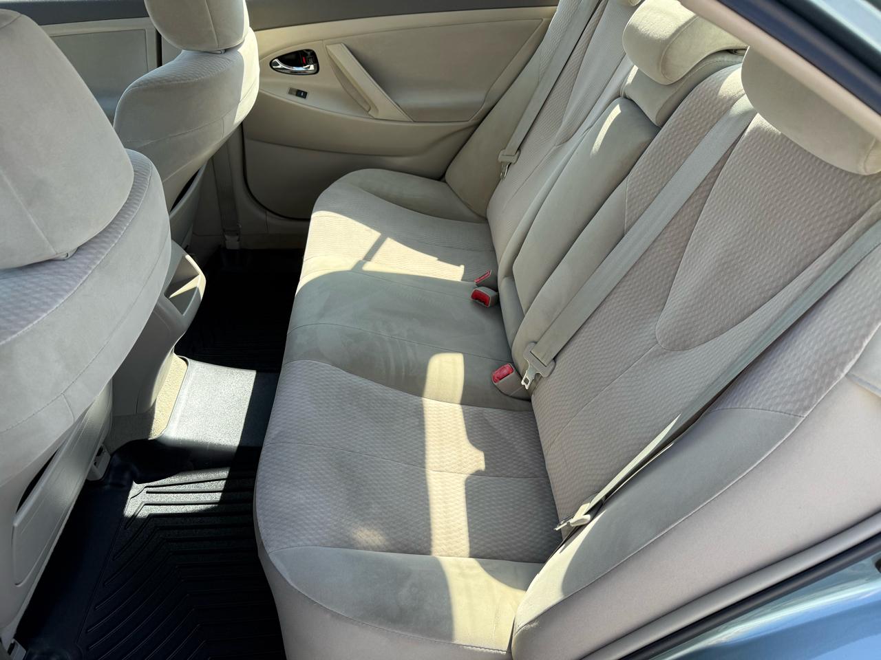 Toyota Camry LE 2011