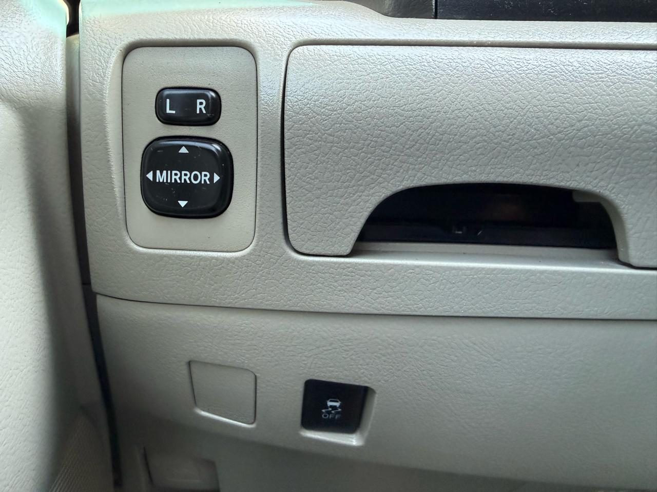 Toyota Camry LE 2011