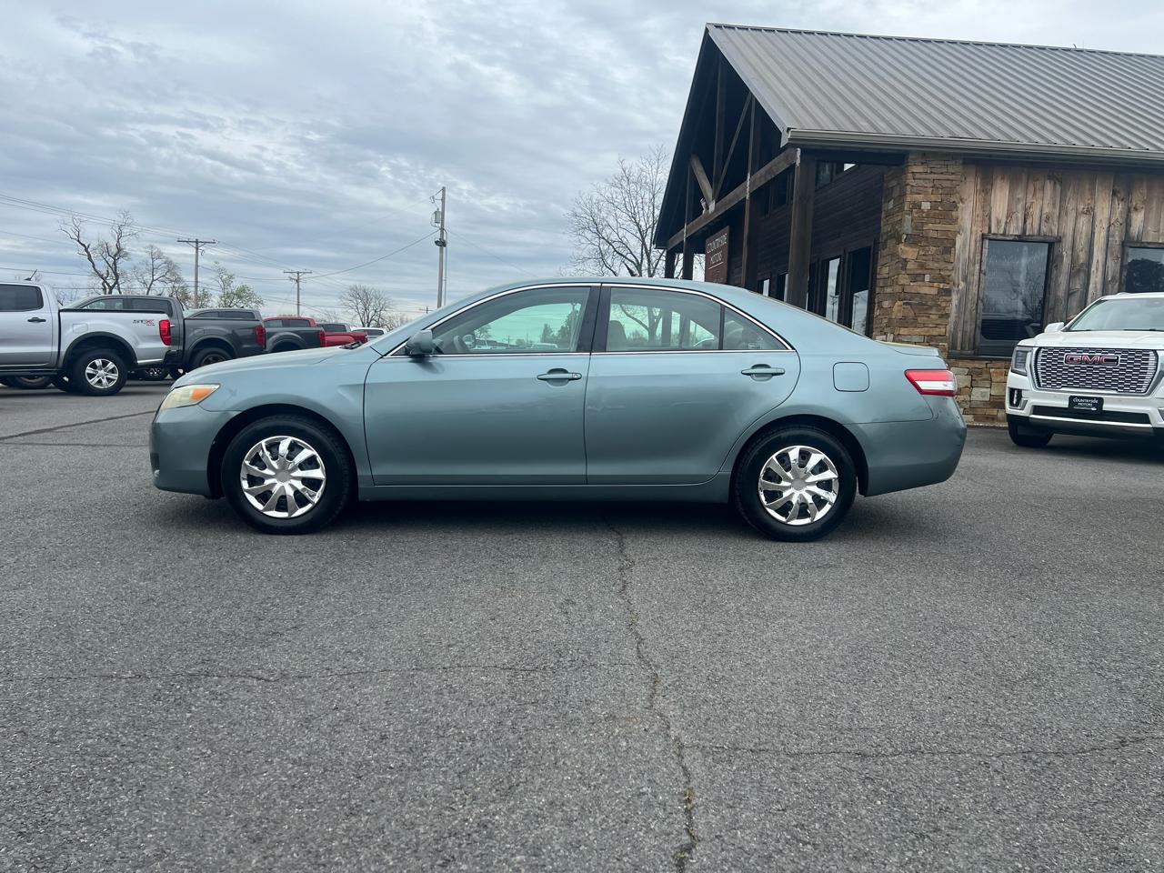 Toyota Camry LE 2011
