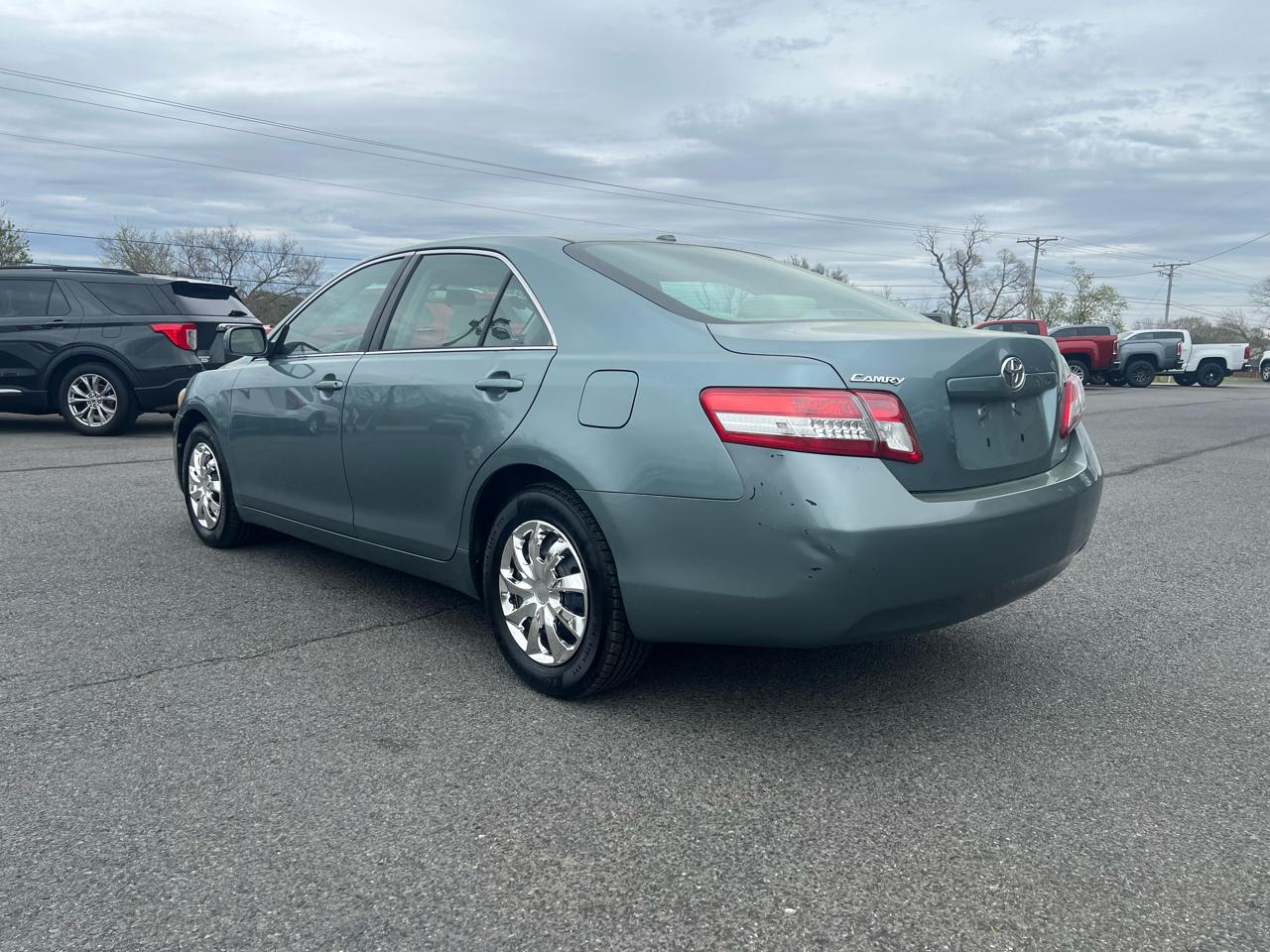 Toyota Camry LE 2011