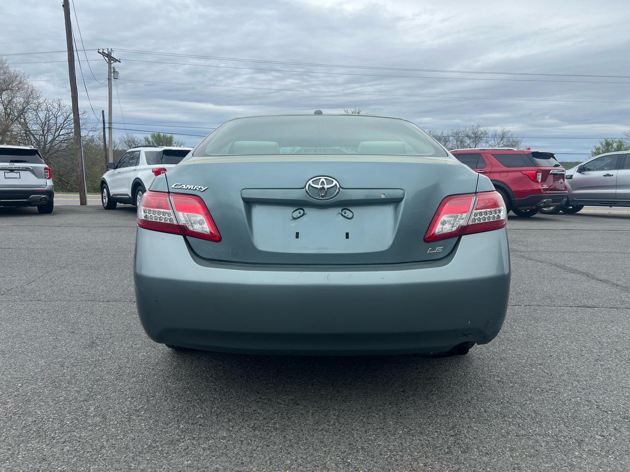 Toyota Camry LE 2011