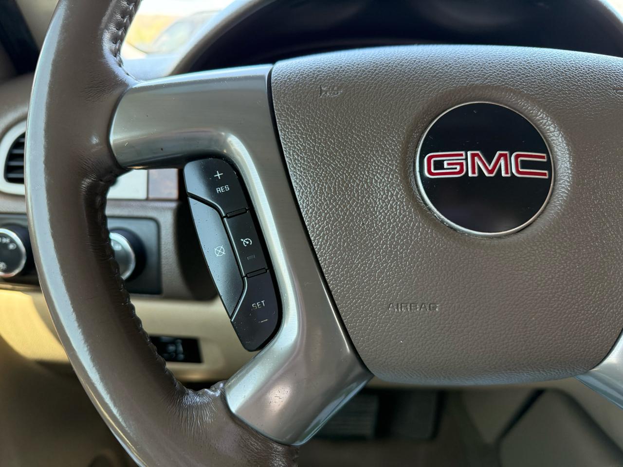 GMC Sierra 2500HD SLT Crew Cab 4WD 2013
