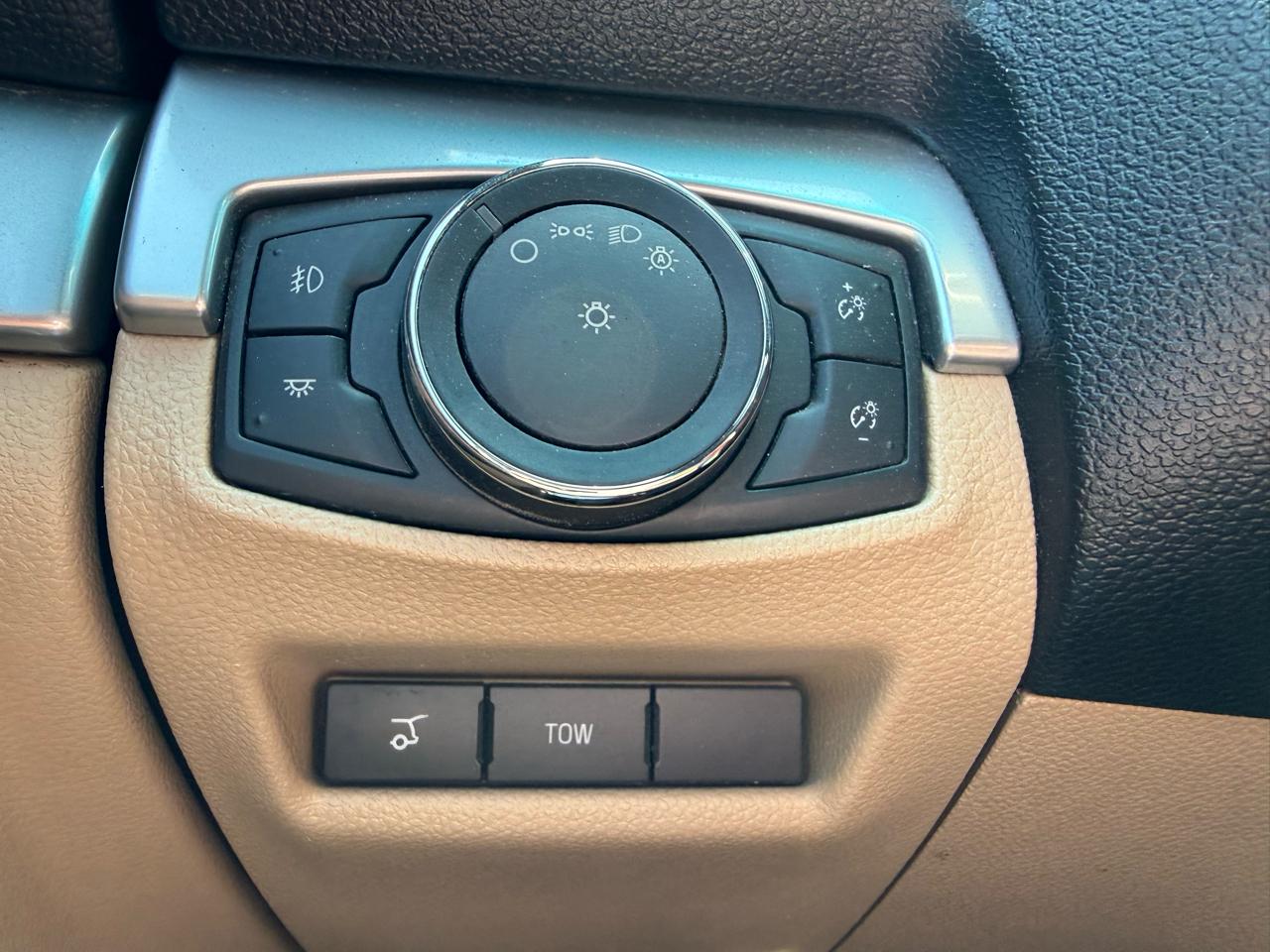 Ford Explorer XLT 4WD 2016