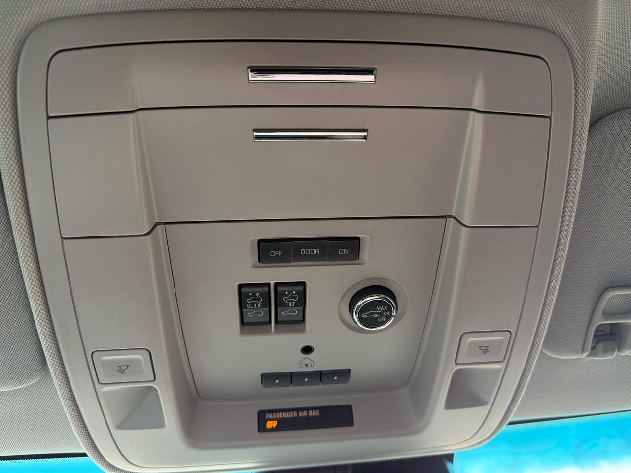 Chevrolet Tahoe  2019