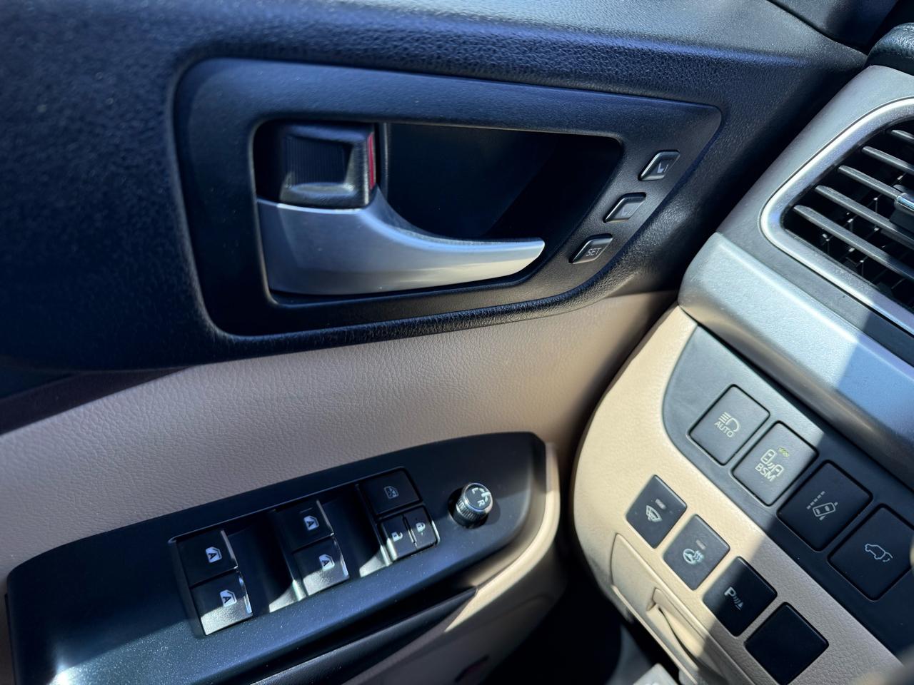 Toyota Highlander Limited AWD V6 2015