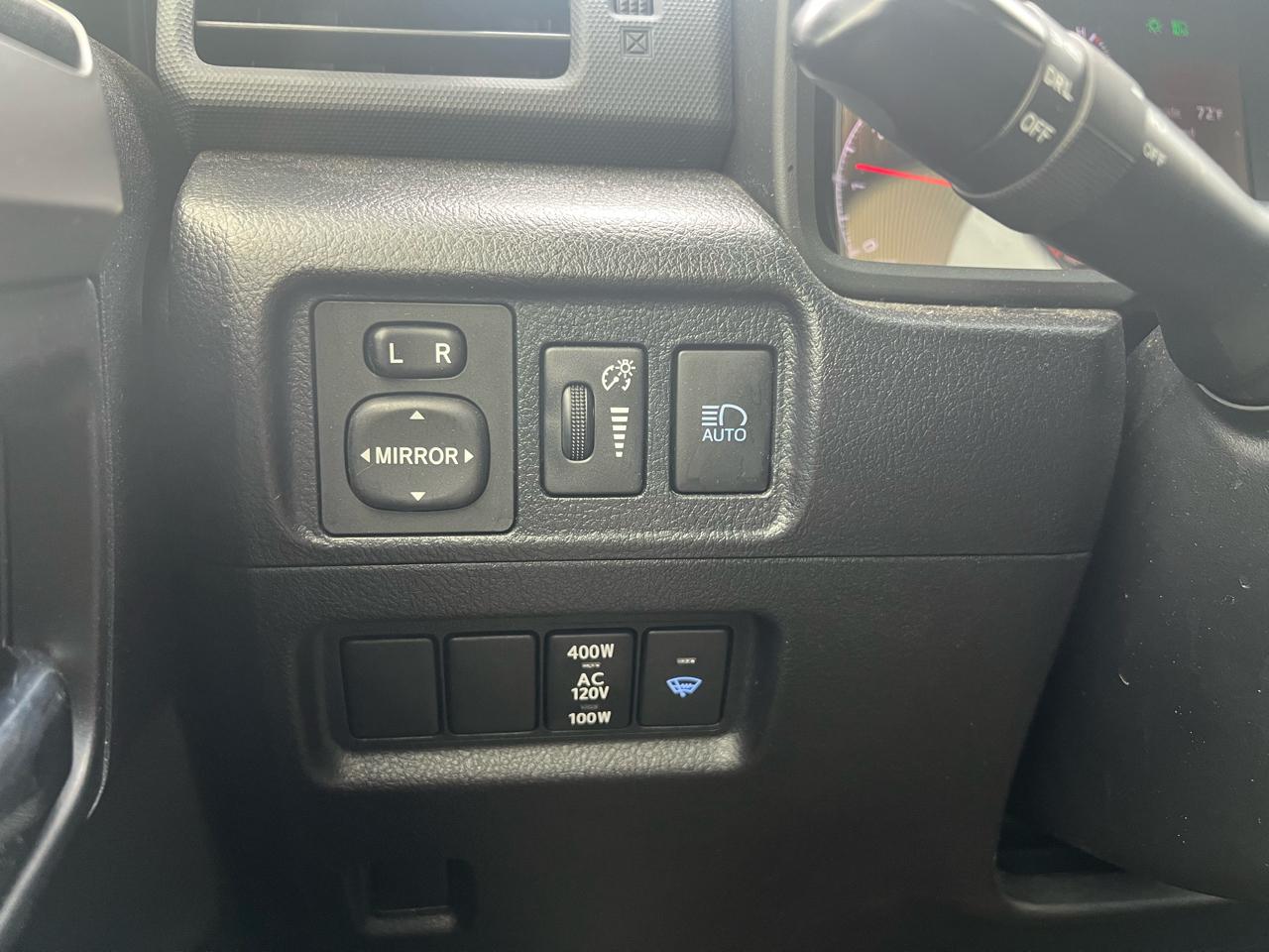 Toyota 4Runner SR5 4WD 2024