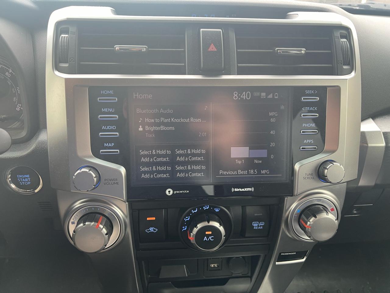 Toyota 4Runner SR5 4WD 2024