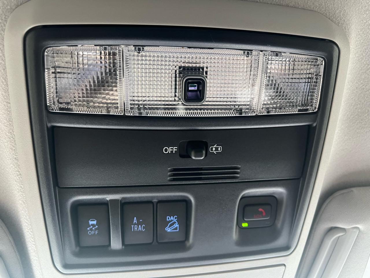 Toyota 4Runner SR5 4WD 2024