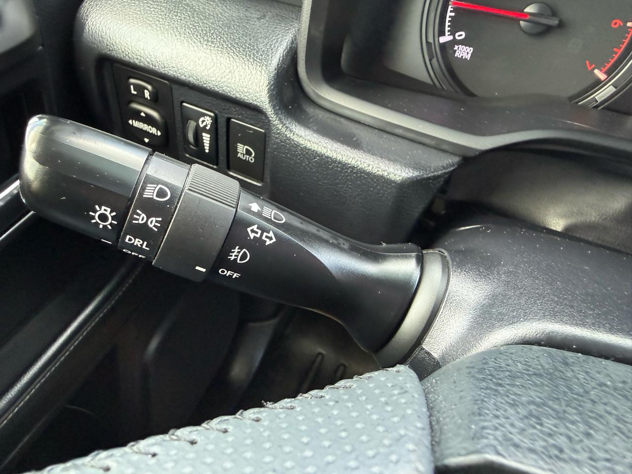 Toyota 4Runner SR5 4WD 2024