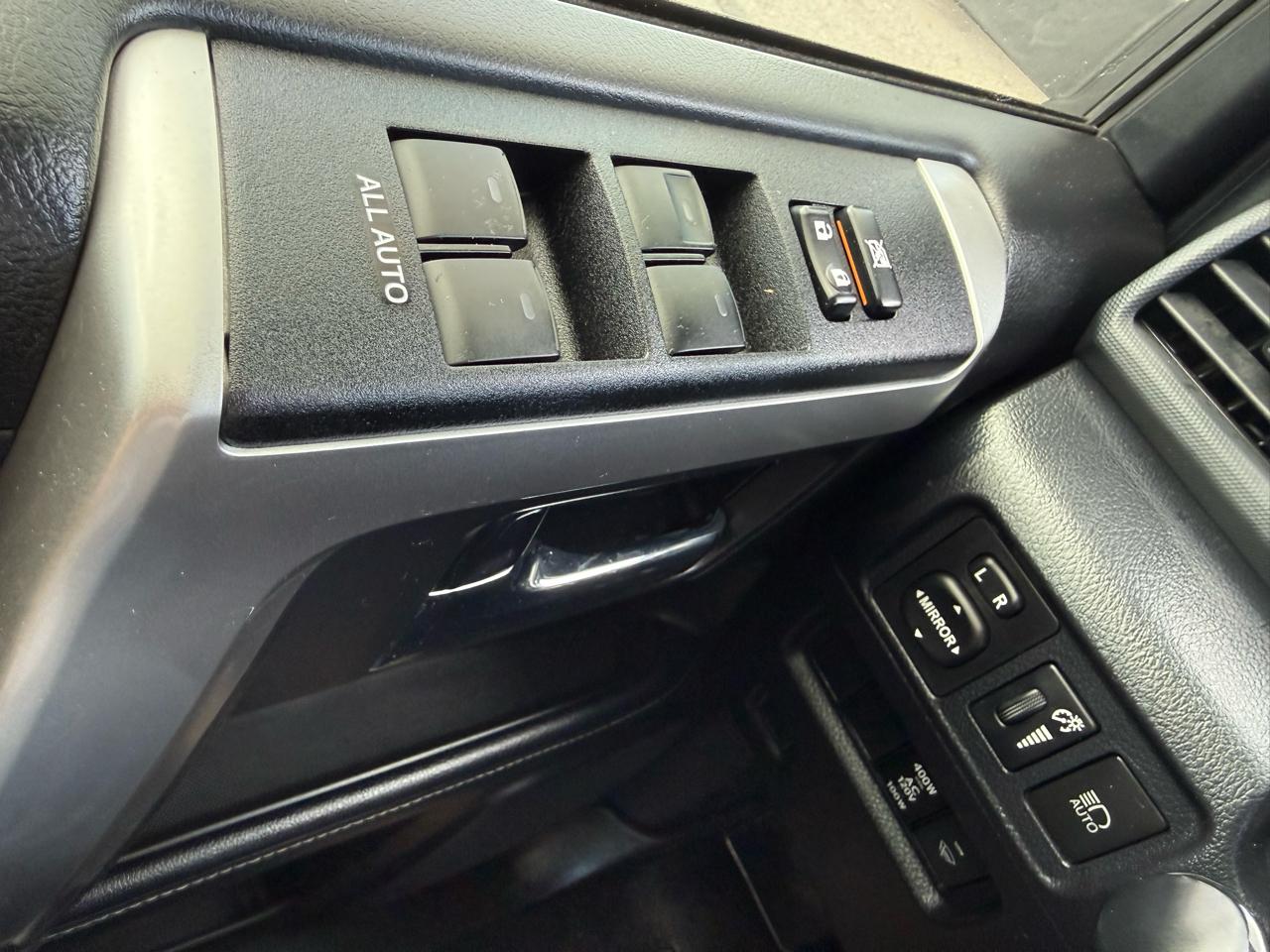 Toyota 4Runner SR5 4WD 2024