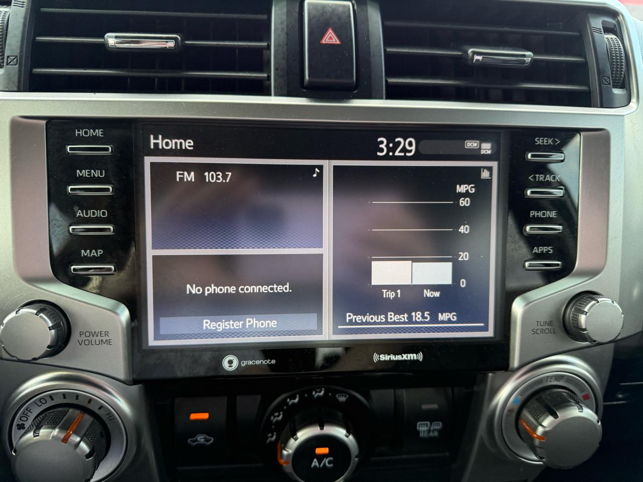 Toyota 4Runner SR5 4WD 2024