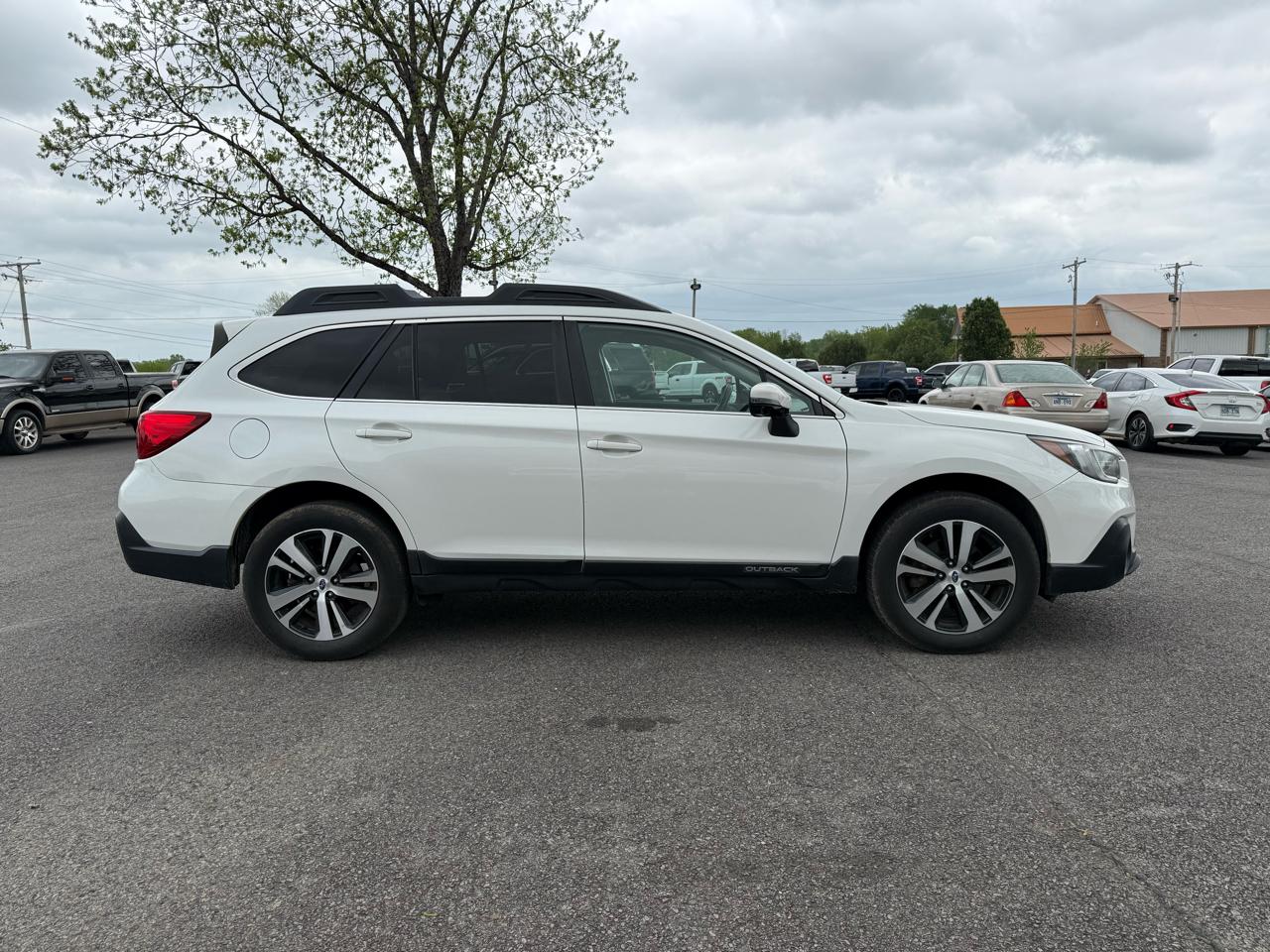 Subaru Outback 2.5i Limited 2019
