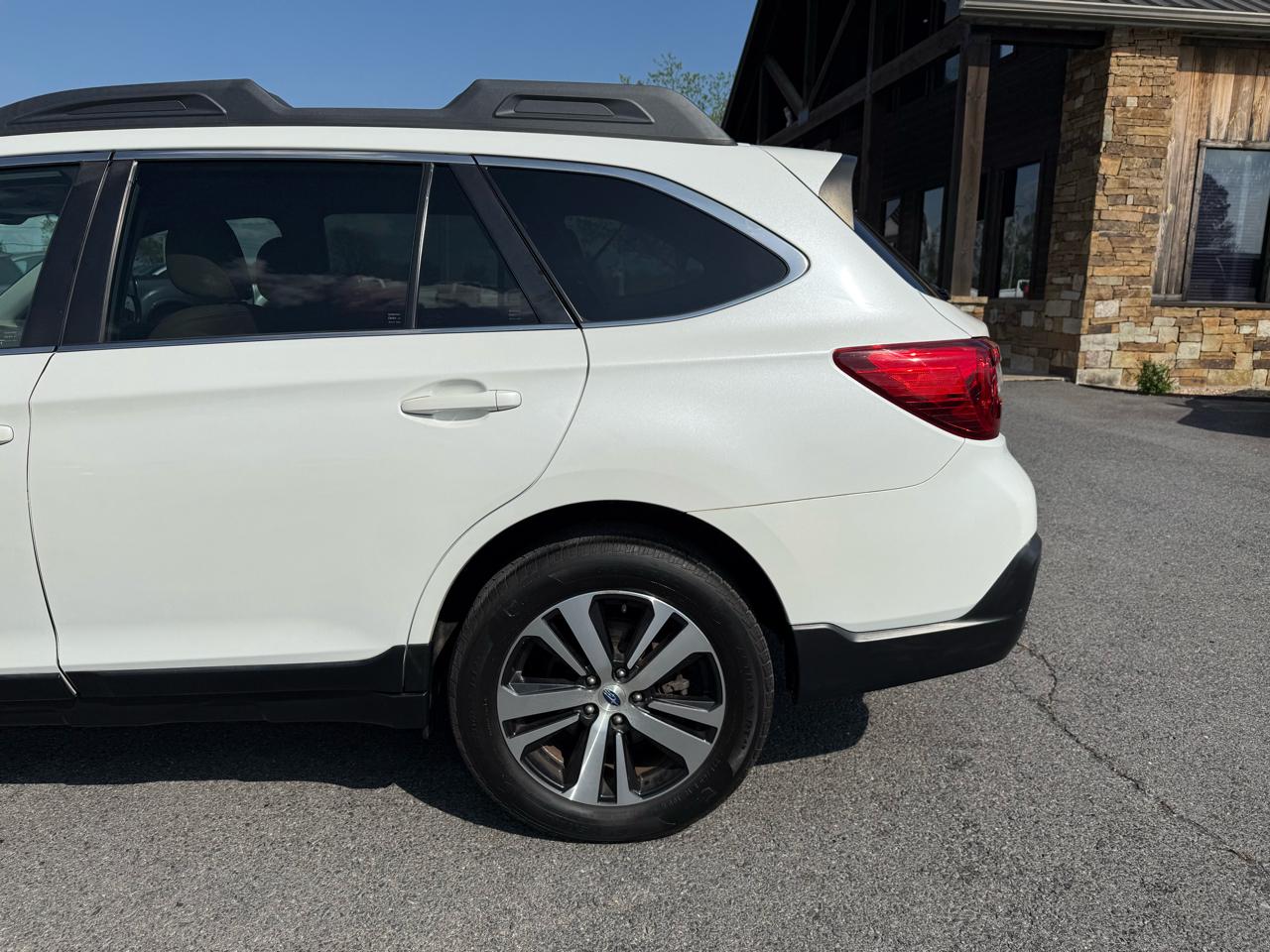 Subaru Outback 2.5i Limited 2019