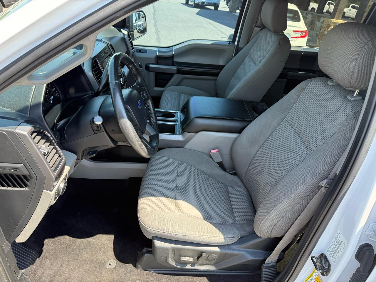 Ford F-150 XLT SuperCrew 4WD 2019