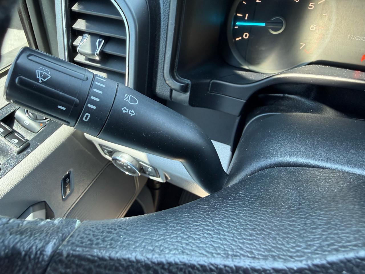 Ford F-150 XLT SuperCrew 4WD 2019