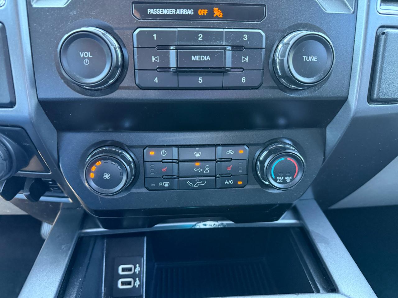 Ford F-150 XLT SuperCrew 4WD 2019