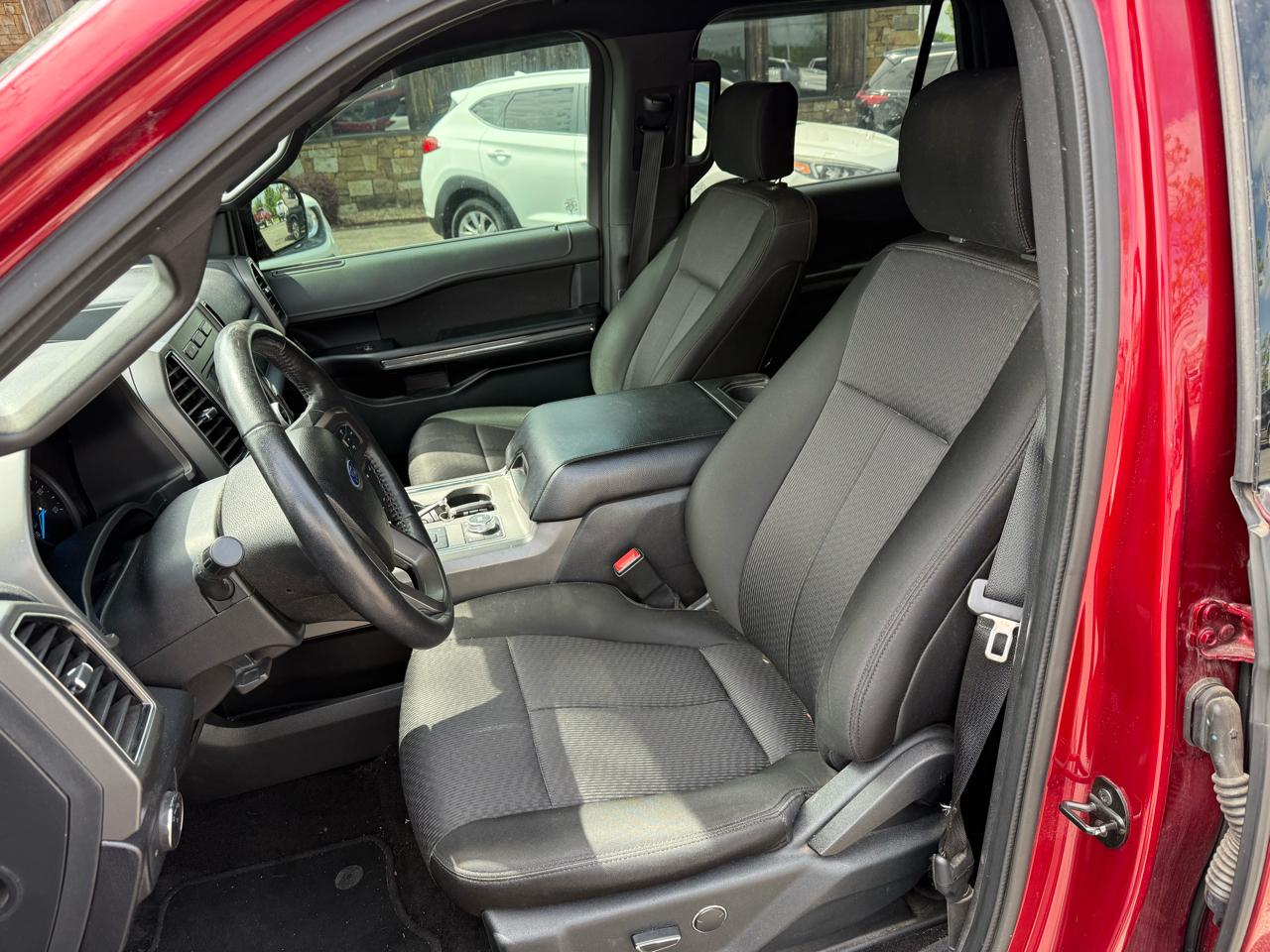 Ford Expedition XLT 4WD 2018