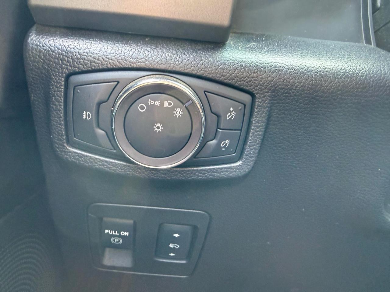 Ford Expedition XLT 4WD 2018