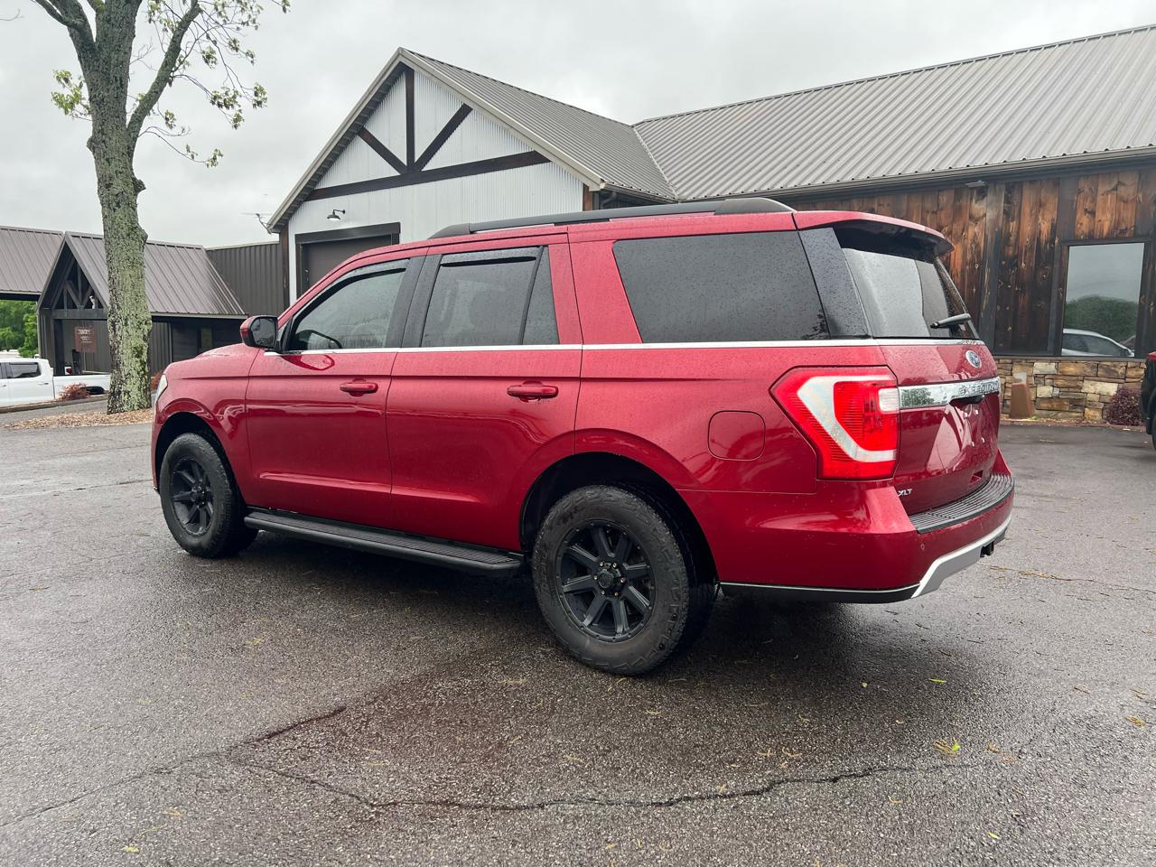 Ford Expedition XLT 4WD 2018