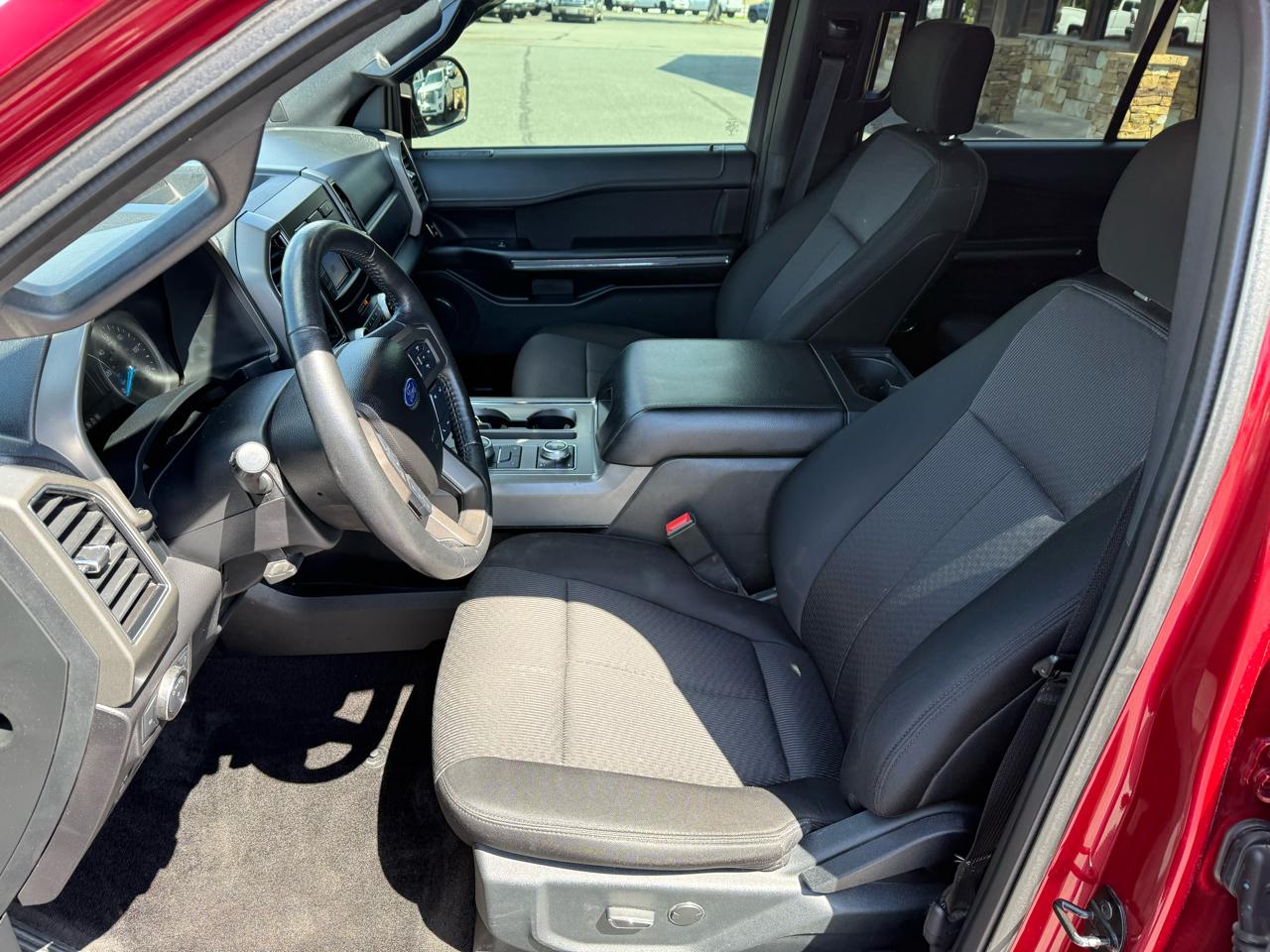Ford Expedition XLT 4WD 2018