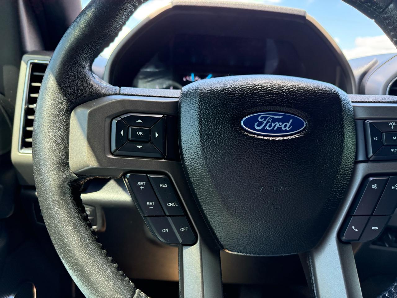 Ford Expedition XLT 4WD 2018