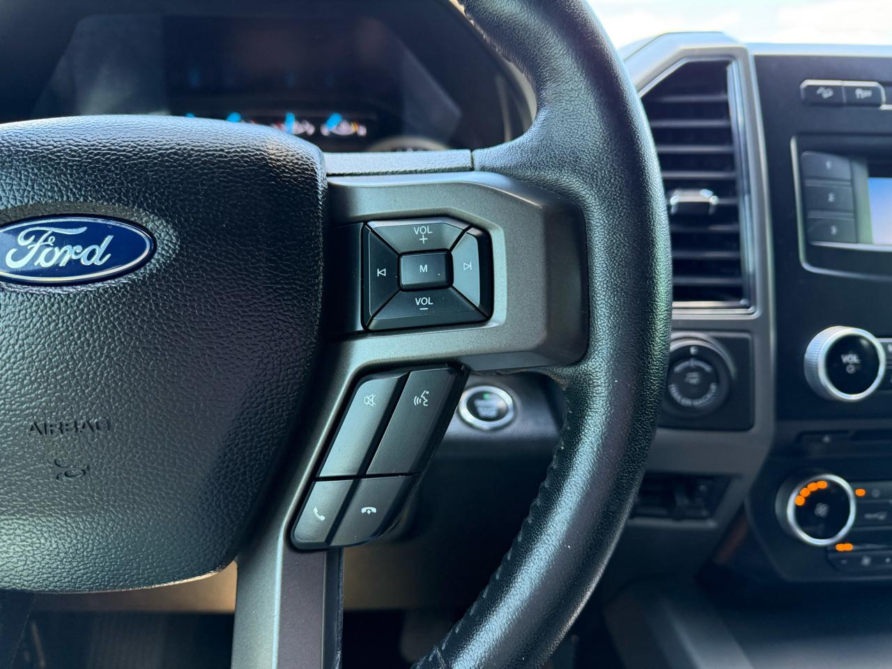 Ford Expedition XLT 4WD 2018